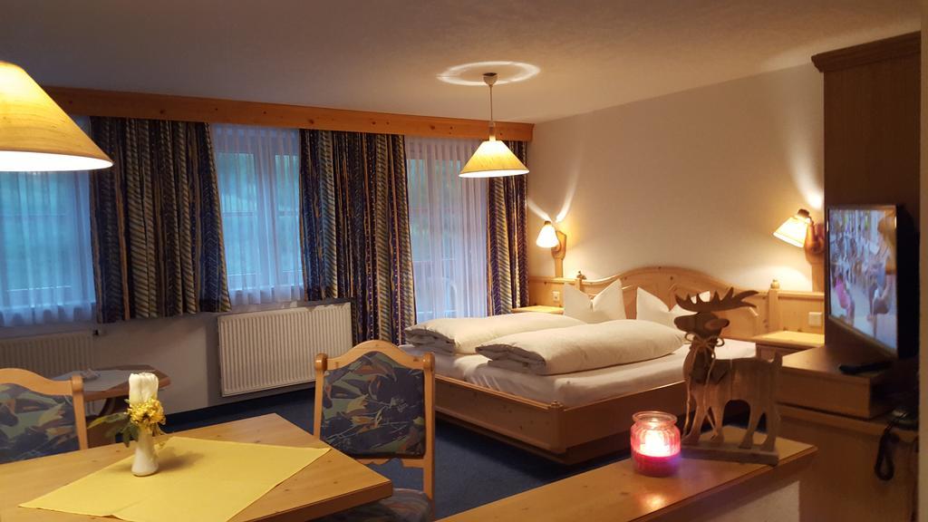 Hotel Camona & Apart Walserhof سامنون المظهر الخارجي الصورة