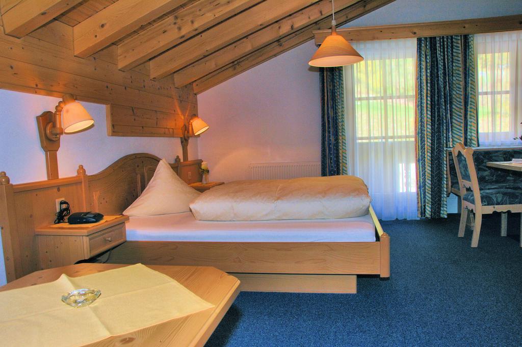 Hotel Camona & Apart Walserhof سامنون المظهر الخارجي الصورة