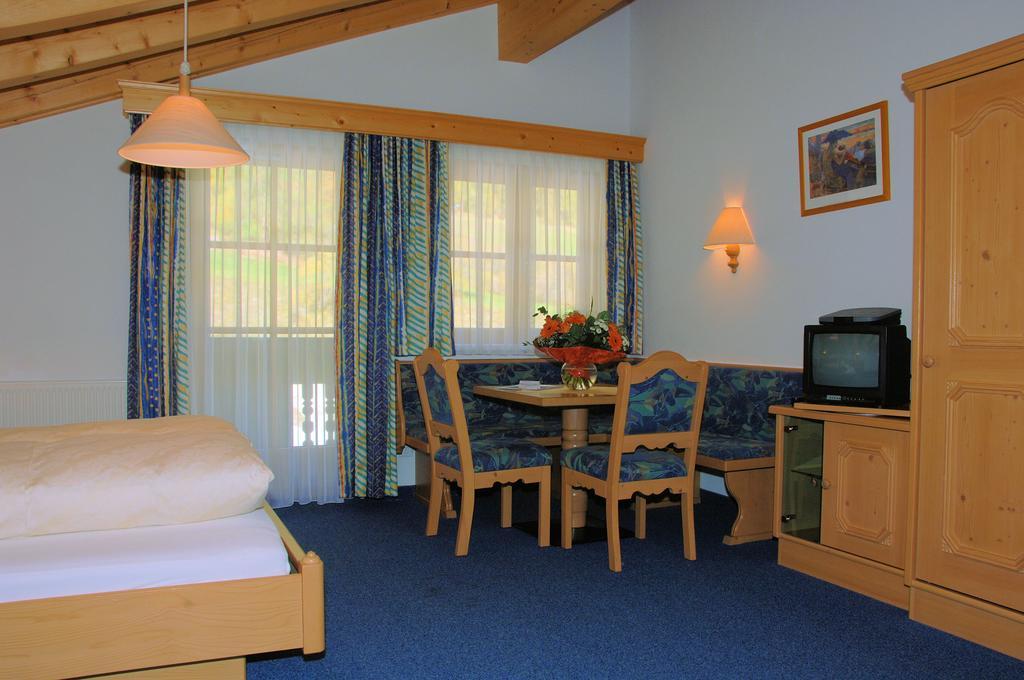 Hotel Camona & Apart Walserhof سامنون المظهر الخارجي الصورة