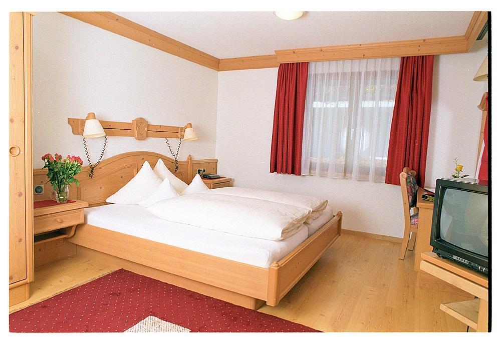 Hotel Camona & Apart Walserhof سامنون المظهر الخارجي الصورة