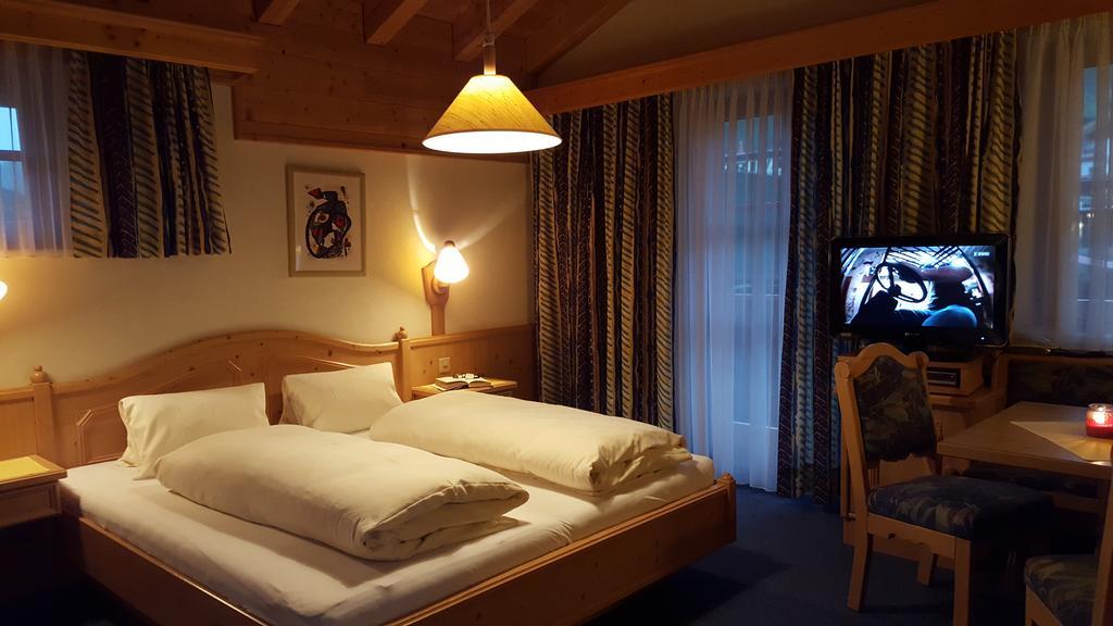 Hotel Camona & Apart Walserhof سامنون المظهر الخارجي الصورة